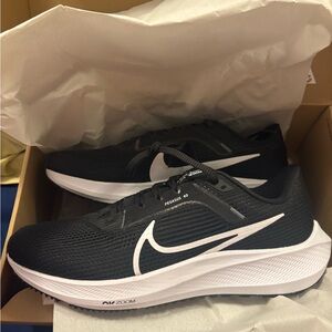Nike Air Zoom Pegasus 40 Black and White Running Shoes